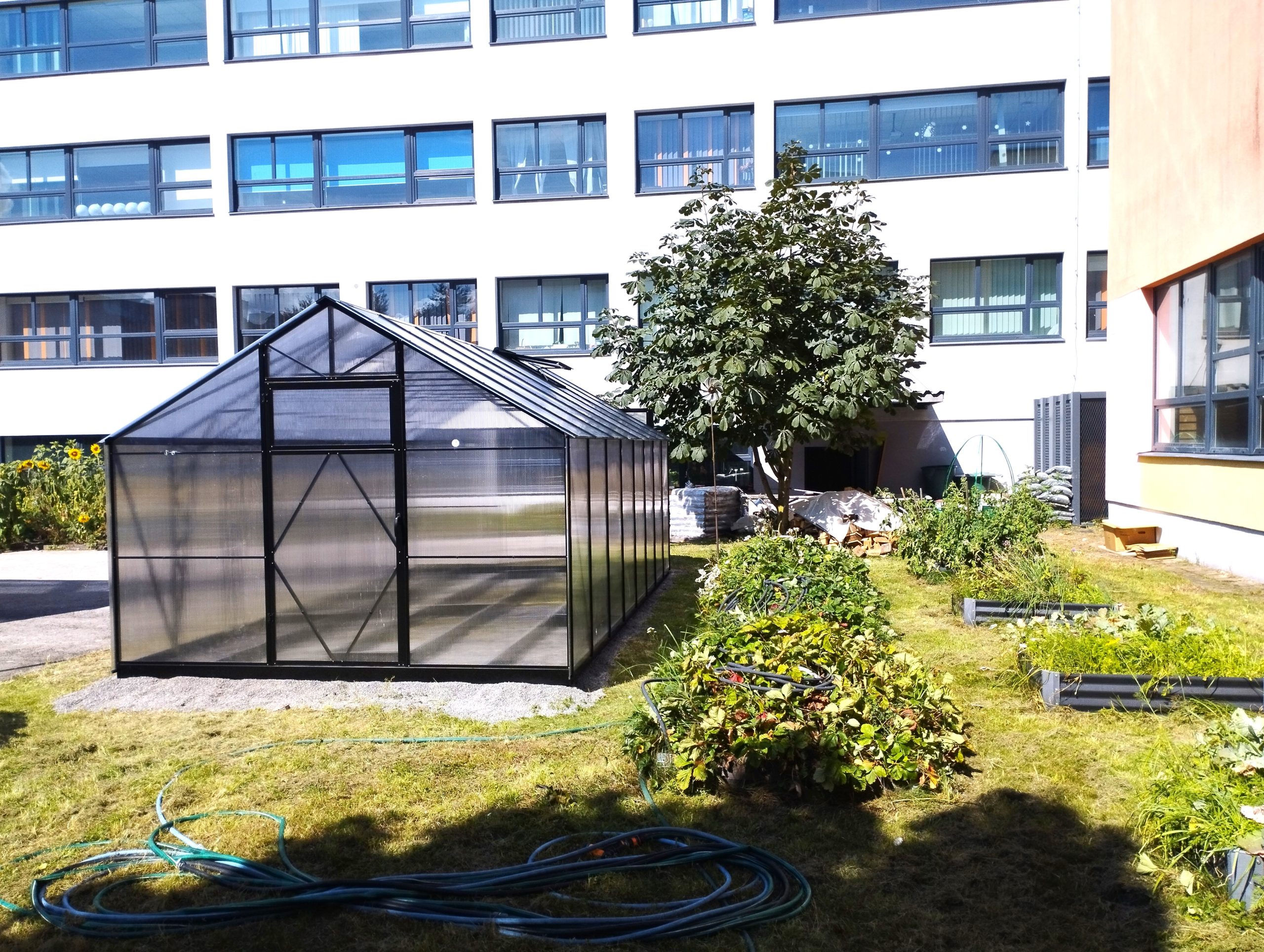 Ecoslider House Lux gable roof greenhouse 3х5.5m W2 — изображение 6